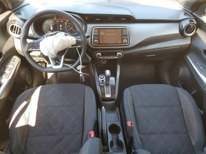 2018 NISSAN KICKS S  