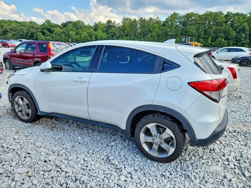 2022 HONDA HR-V LX  