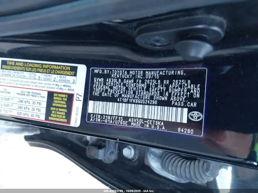 2016 TOYOTA CAMRY SE