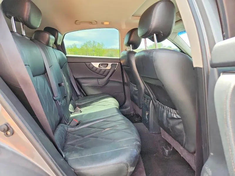 2010 INFINITI FX35 BASE  