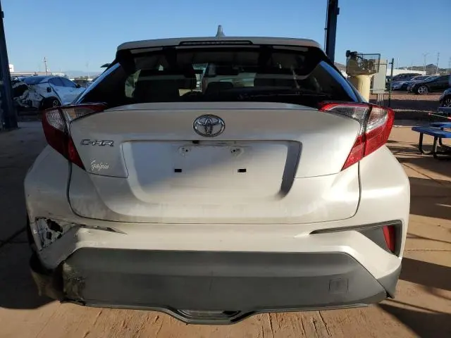 2020 TOYOTA C-HR XLE  