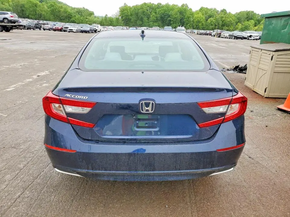 2019 HONDA ACCORD LX  