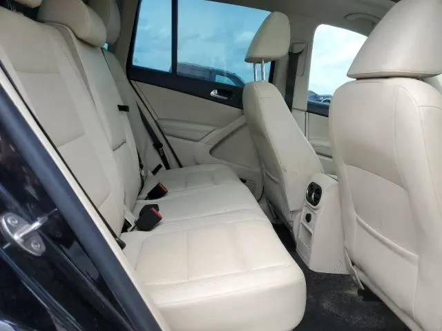 2014 VOLKSWAGEN TIGUAN S