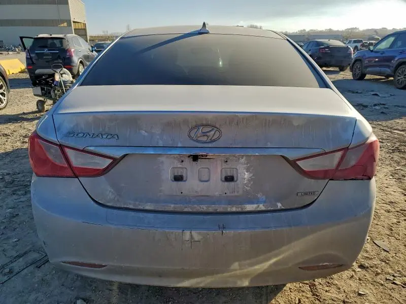 2011 HYUNDAI SONATA SE  