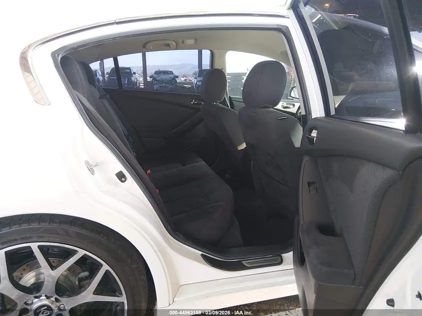 2011 NISSAN ALTIMA 3.5 SR