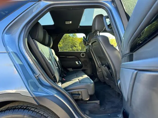 2020 LAND ROVER DISCOVERY SE  