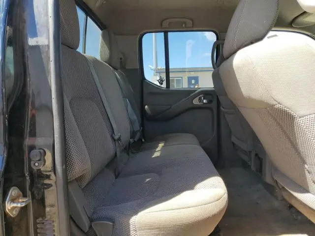 2017 NISSAN FRONTIER S  