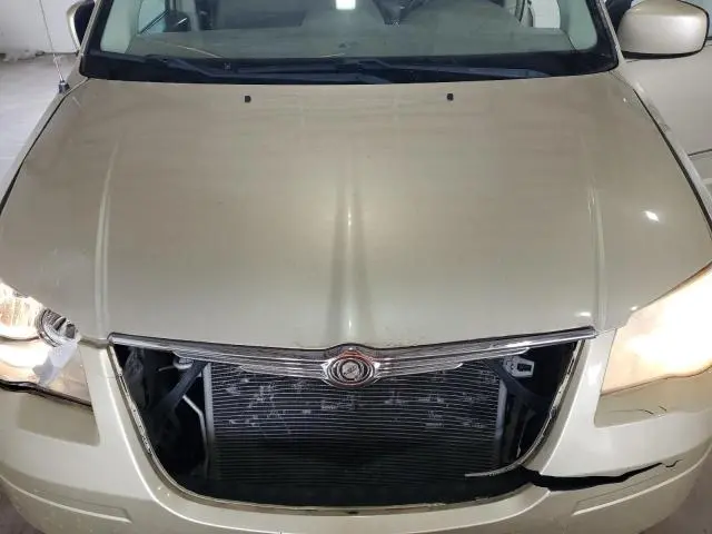 2010 CHRYSLER TOWN & COUNTRY TOURING  