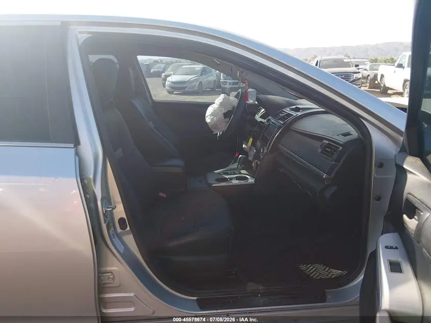 2012 TOYOTA CAMRY SE