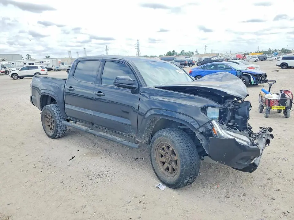 2023 TOYOTA TACOMA SR V6  