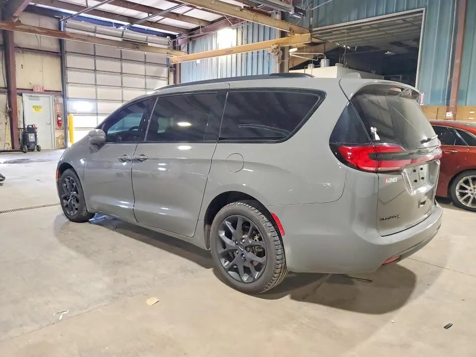 2022 CHRYSLER PACIFICA TOURING L  