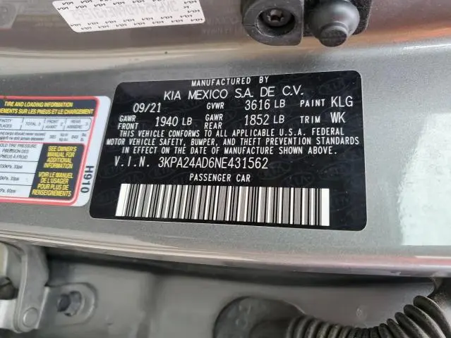 2022 KIA RIO LX  