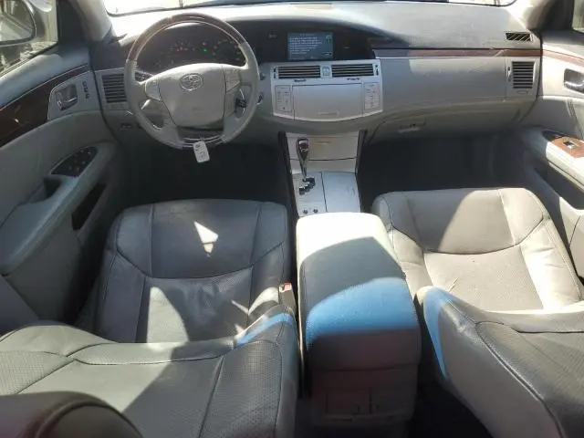 2010 TOYOTA AVALON XL  
