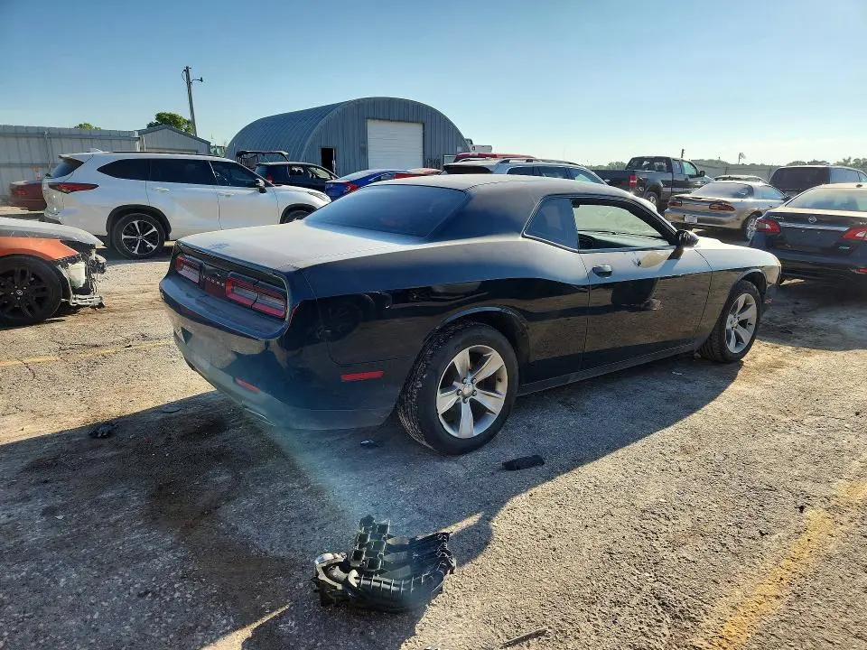 2017 DODGE CHALLENGER SXT  