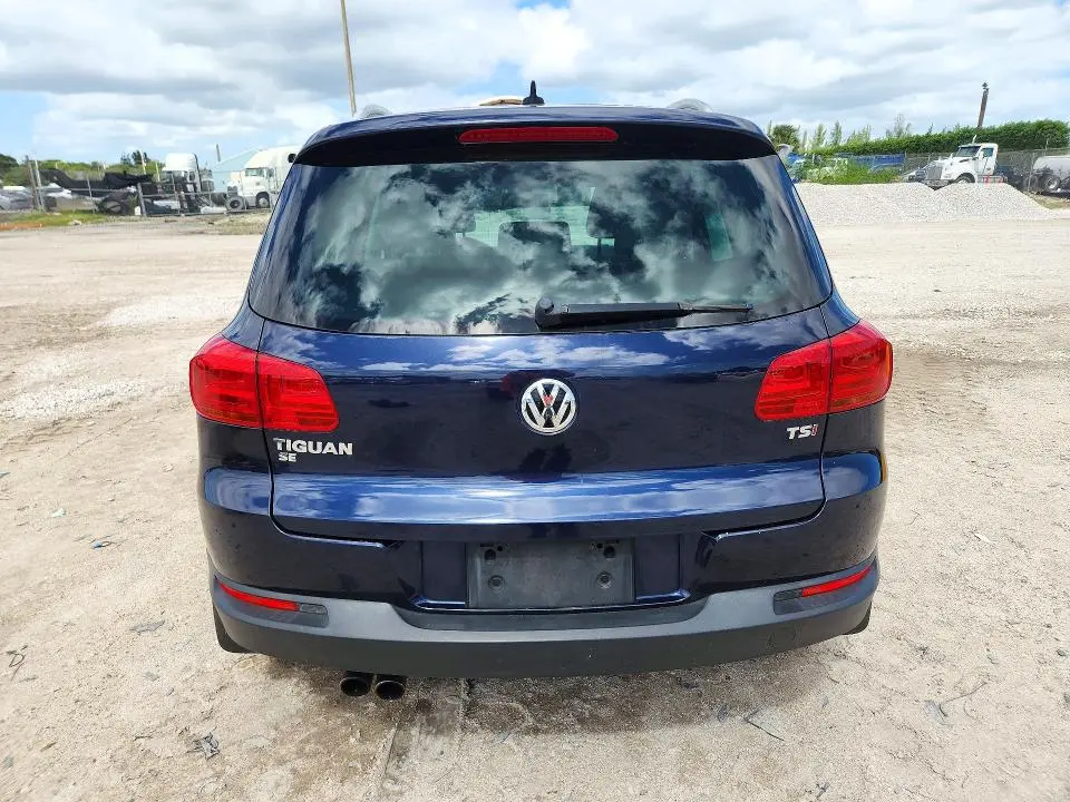 2016 VOLKSWAGEN TIGUAN S  