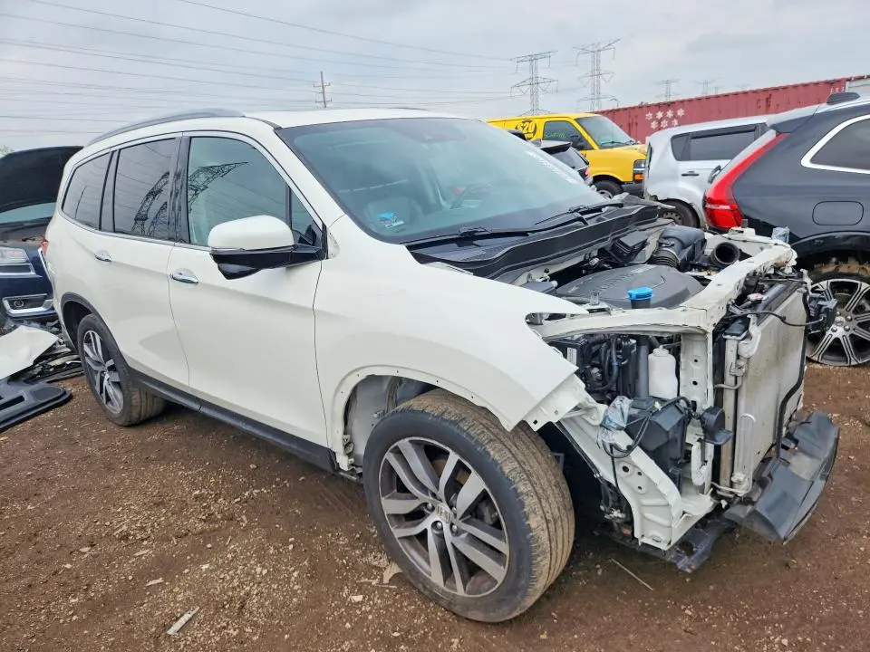 2017 HONDA PILOT TOURING  