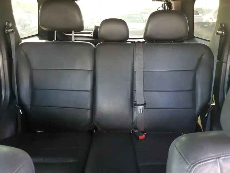 2011 FORD ESCAPE LIMITED  