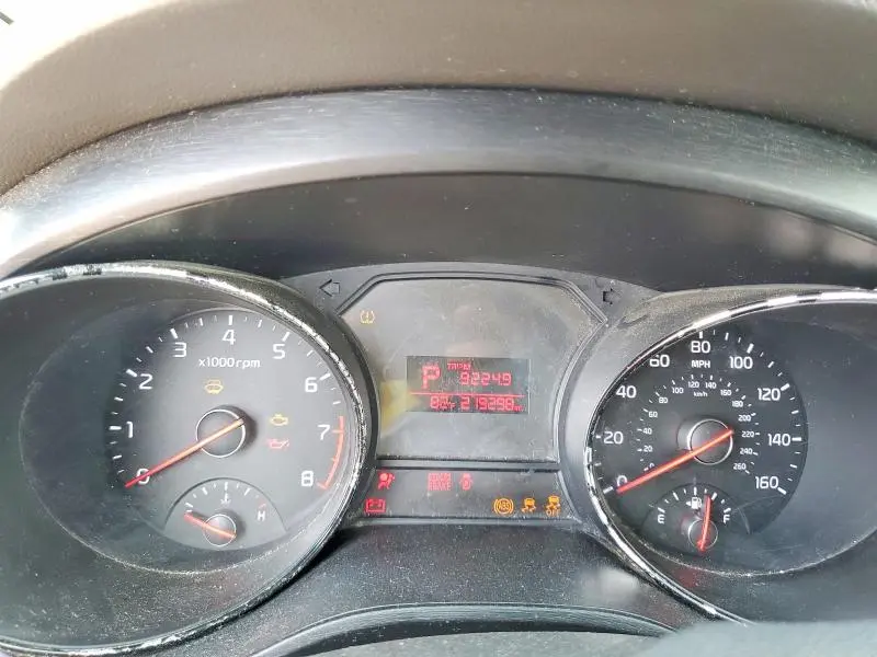 2016 KIA SEDONA LX  