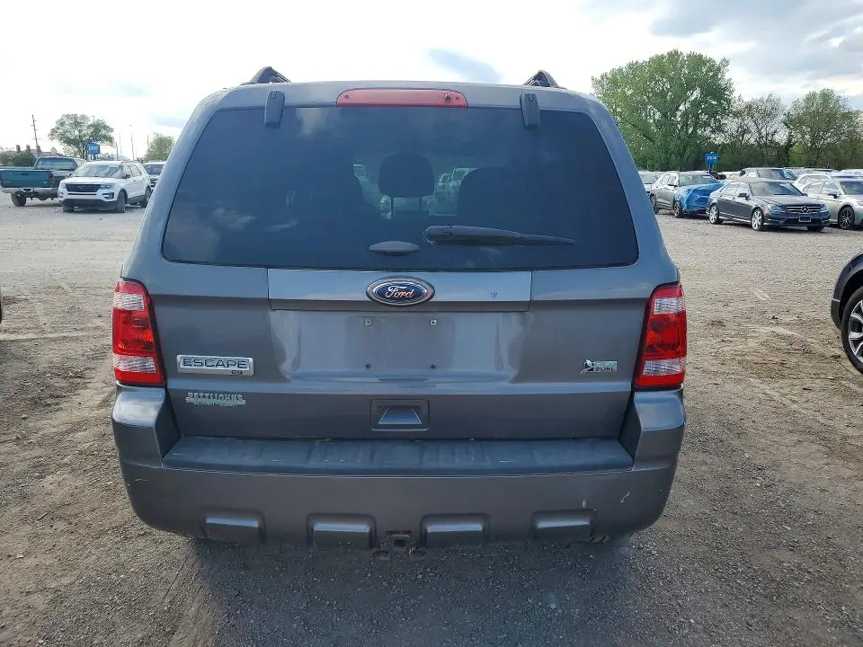 2012 FORD ESCAPE XLT  