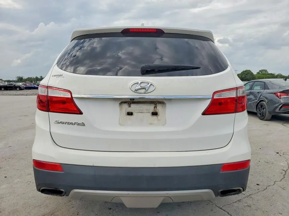 2016 HYUNDAI SANTA FE SE  