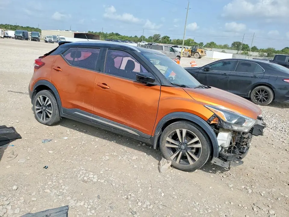 2019 NISSAN KICKS SR  
