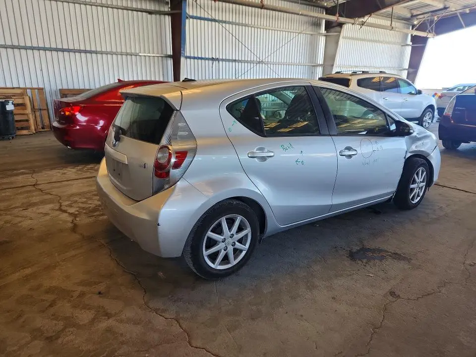 2013 TOYOTA PRIUS C THREE  