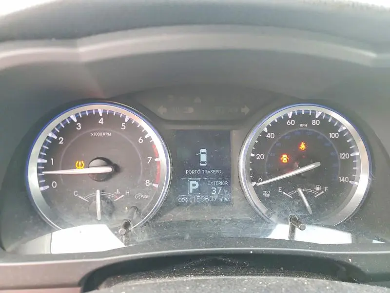 2015 TOYOTA HIGHLANDER LE  