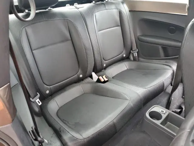 2012 VOLKSWAGEN BEETLE   