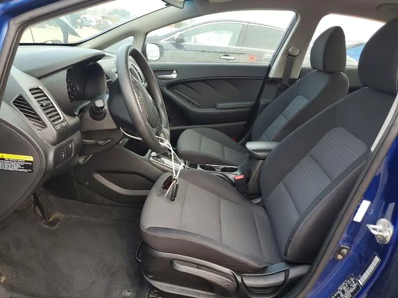 2018 KIA FORTE LX  