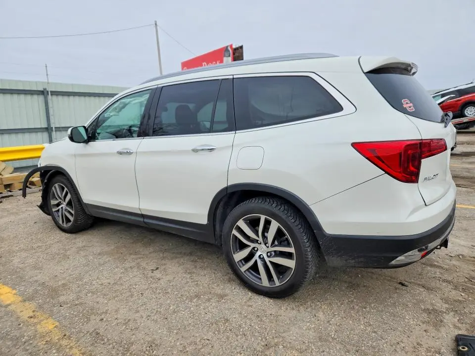 2017 HONDA PILOT ELITE  