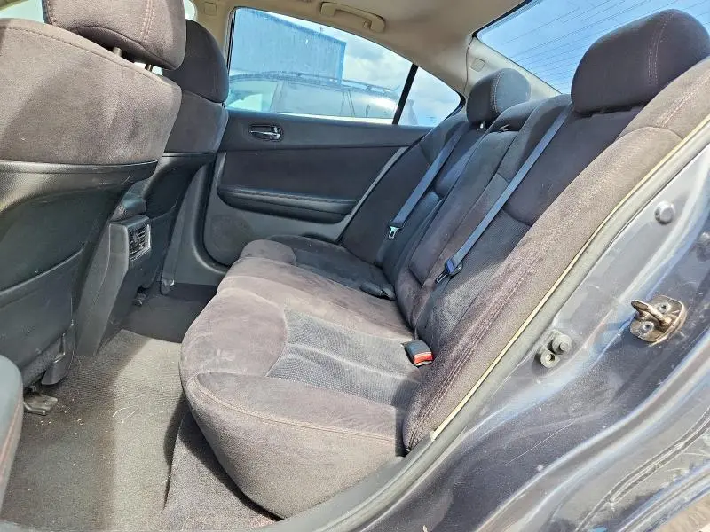 2010 NISSAN MAXIMA S  