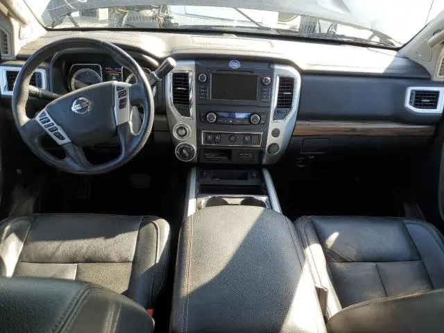2019 NISSAN TITAN SV