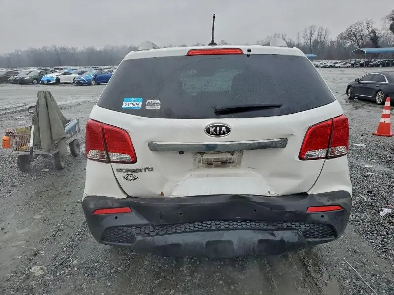 2011 KIA SORENTO BASE  