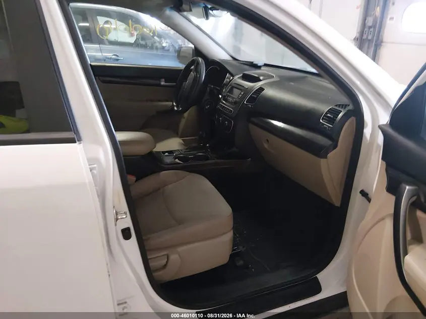 2015 KIA SORENTO LX V6