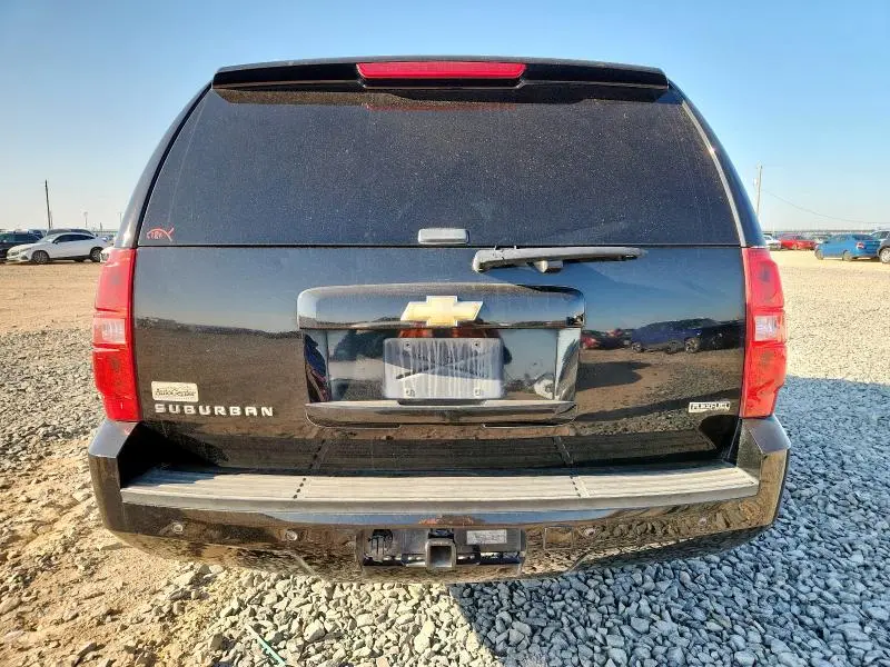 2011 CHEVROLET SUBURBAN C1500 LT  