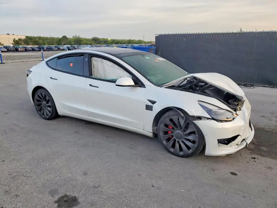 2021 TESLA MODEL 3   