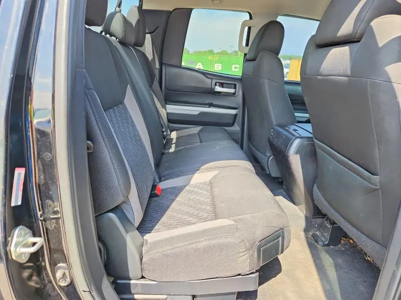 2015 TOYOTA TUNDRA SR5  