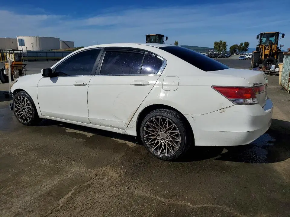 2012 HONDA ACCORD LX  