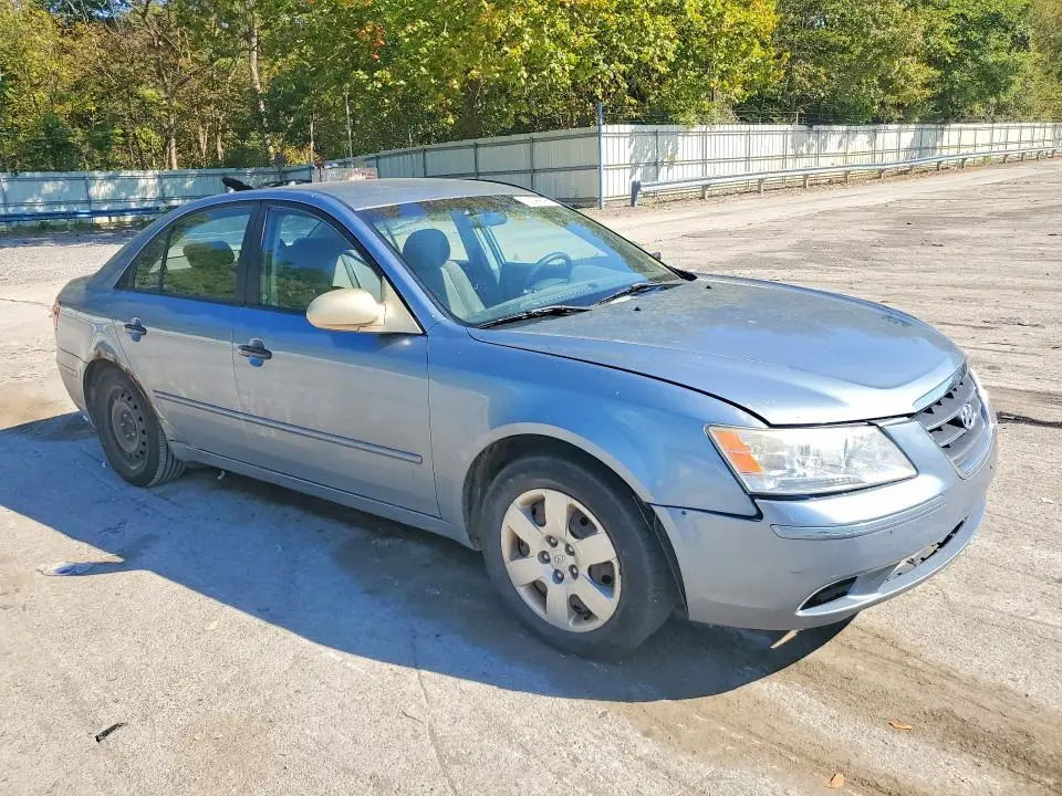 2010 HYUNDAI SONATA GLS  
