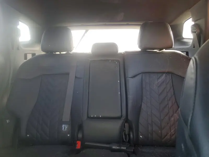 2023 KIA SPORTAGE X LINE  