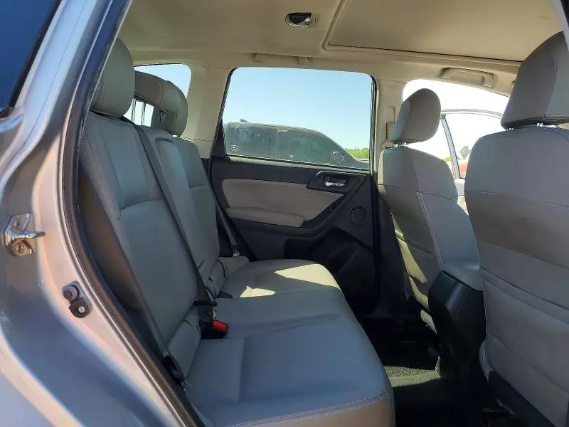 2015 SUBARU FORESTER   