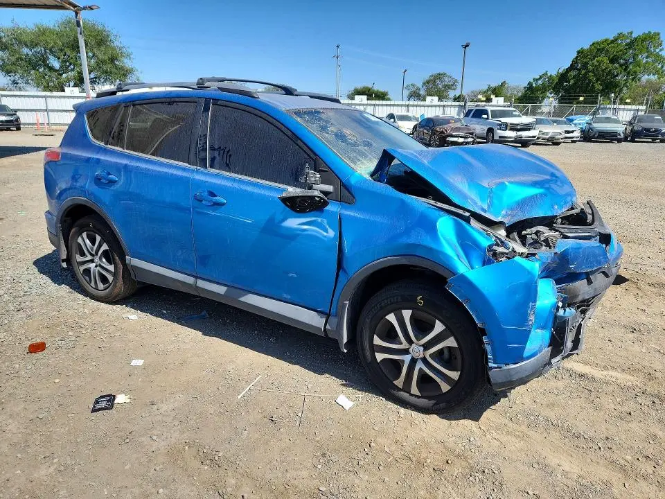 2018 TOYOTA RAV4 LE  