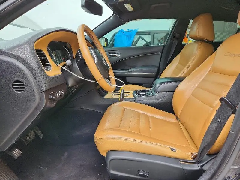 2013 DODGE CHARGER SE  