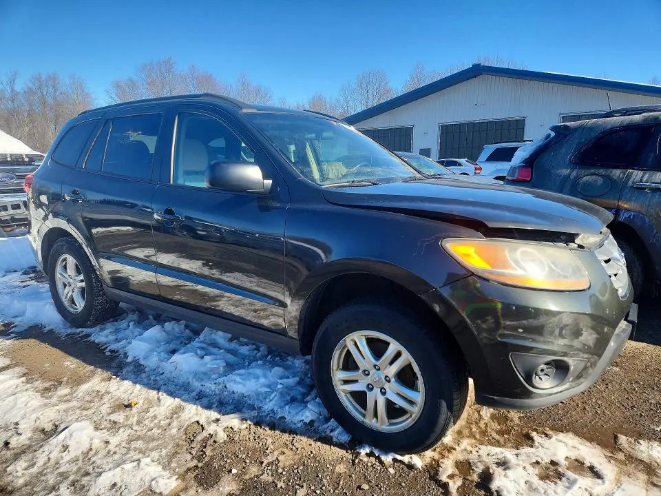 2011 HYUNDAI SANTA FE GLS  