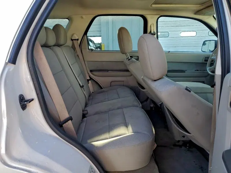 2011 FORD ESCAPE XLT  