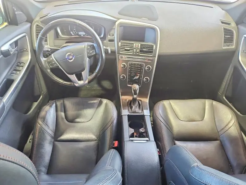 2016 VOLVO XC60 T5 PLATINUM  