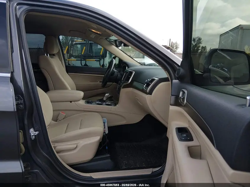 2017 JEEP GRAND CHEROKEE LAREDO 4X4