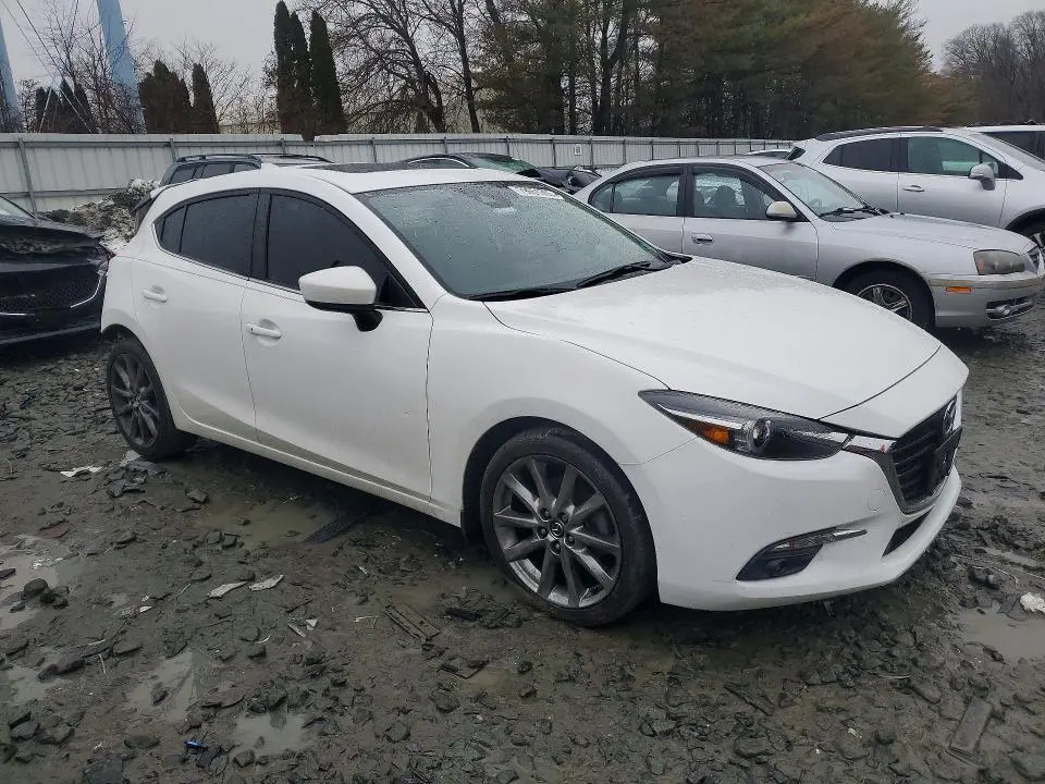 2018 MAZDA 3 GRAND TOURING  