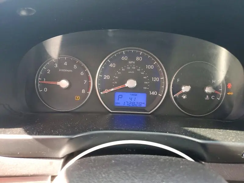 2011 HYUNDAI SANTA FE GLS  