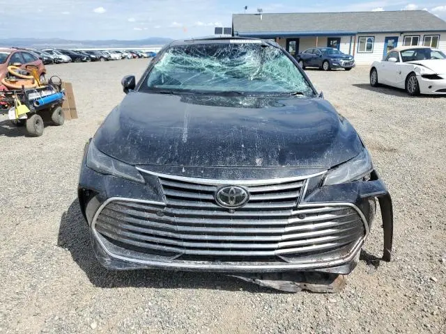 2019 TOYOTA AVALON XLE  
